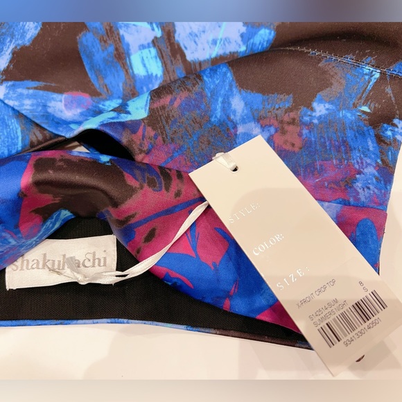 X-Front Crop Top (WEEKEND SALE) - Picture 3 of 4